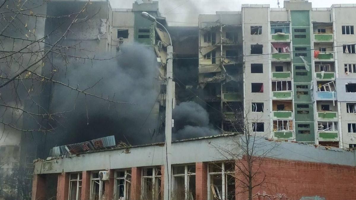 У Чернігові були випадки, коли люди опинялись в епіцентрі авіаудару, вони просто зникли - 24 Канал У Чернігові були випадки, коли люди опинялись в епіцентрі авіаудару, вони просто зникли - 24 Канал