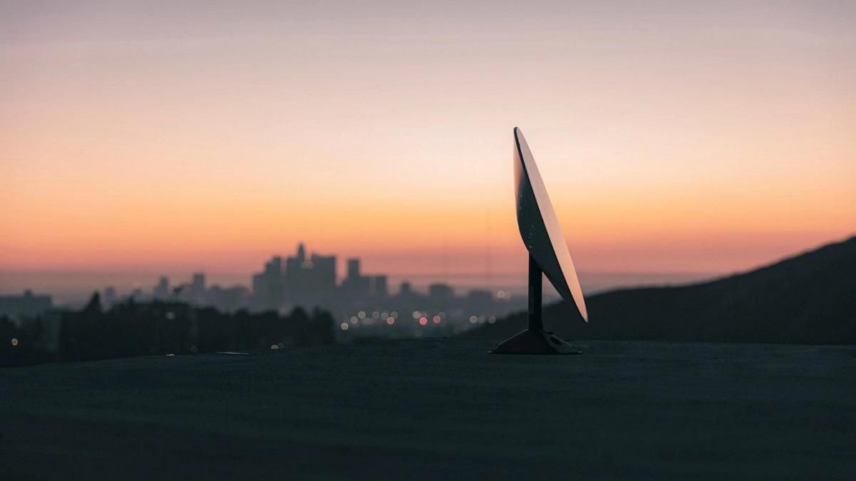 Как работает Starlink и цена спутникового интернета - Техно Как работает Starlink и цена спутникового интернета - Техно