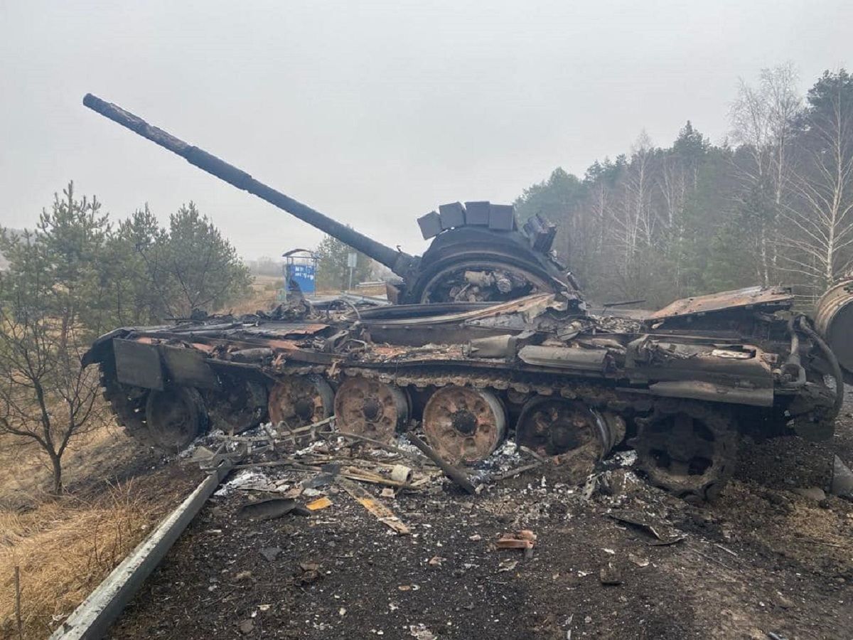 Черные запорожцы отбили атаку десятков вражеских танков в Киевской области