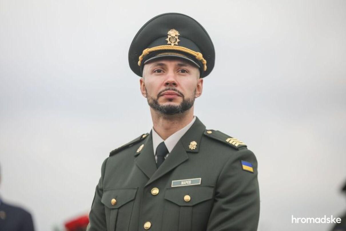 Оставляйте свою технику, разворачивайтесь на Москву, – военный обратился к оккупантам Оставляйте свою технику, разворачивайтесь на Москву, – военный обратился к оккупантам