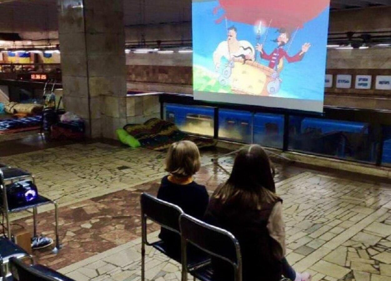 На станциях метро в Киеве будут показывать украинское кино На станциях метро в Киеве будут показывать украинское кино