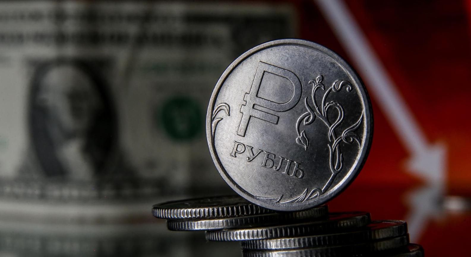 Не стоит даже бумаги, на которой напечатан: недельная инфляция рубля достигла рекорда