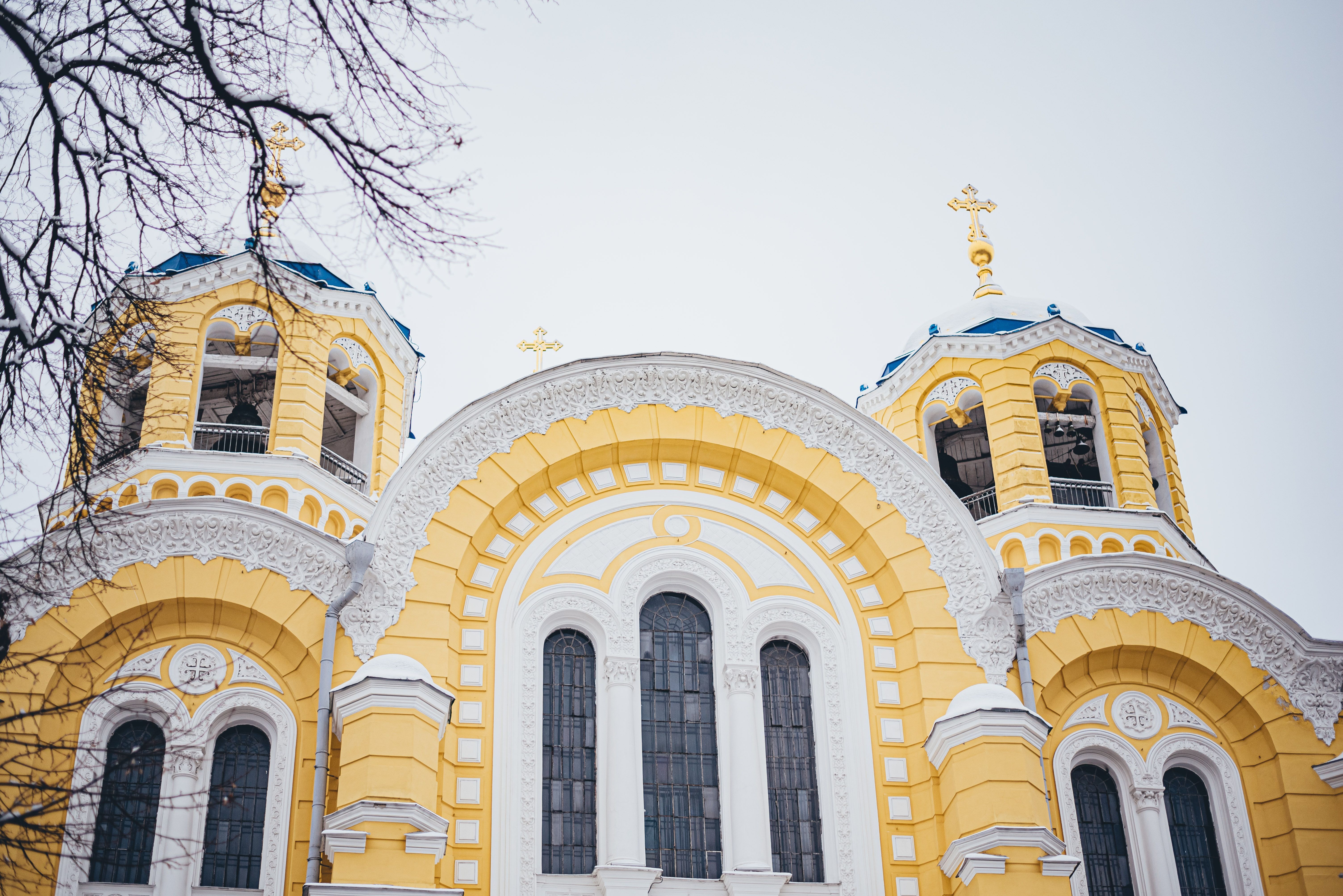 63% підтримують розрив УПЦ московського патріархату з російською православною церквою - 24 Канал