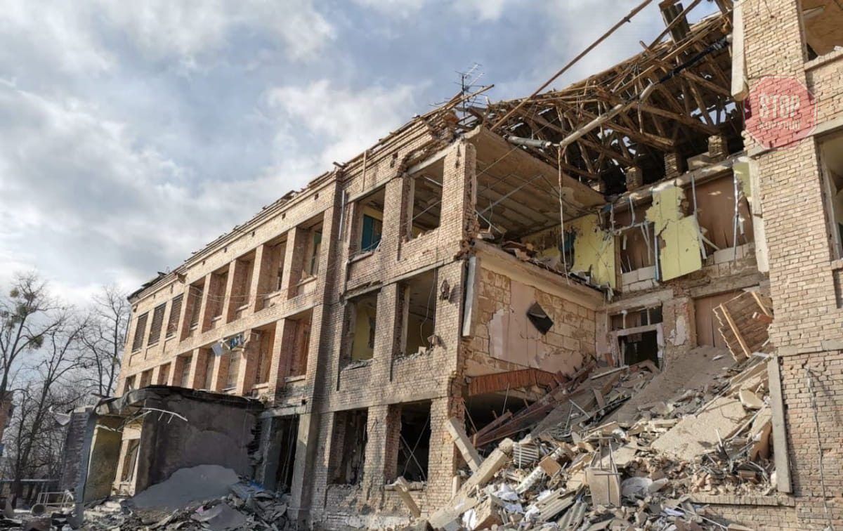 Вибиті вікна, немає опалення та газу: Рубіжне знову під обстрілами окупантів - 24 Канал Вибиті вікна, немає опалення та газу: Рубіжне знову під обстрілами окупантів - 24 Канал