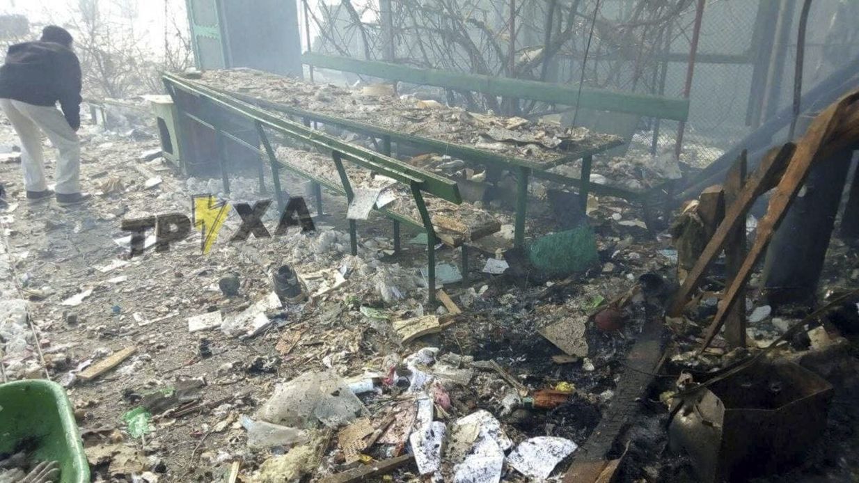 Последствия обстрелов в Харьковской области Последствия обстрелов в Харьковской области