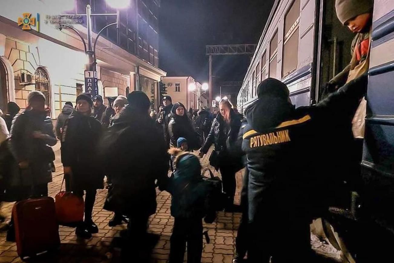 Графік евакуаційних потягів на 11 березня: повний перелік рейсів - 24 Канал Графік евакуаційних потягів на 11 березня: повний перелік рейсів - 24 Канал