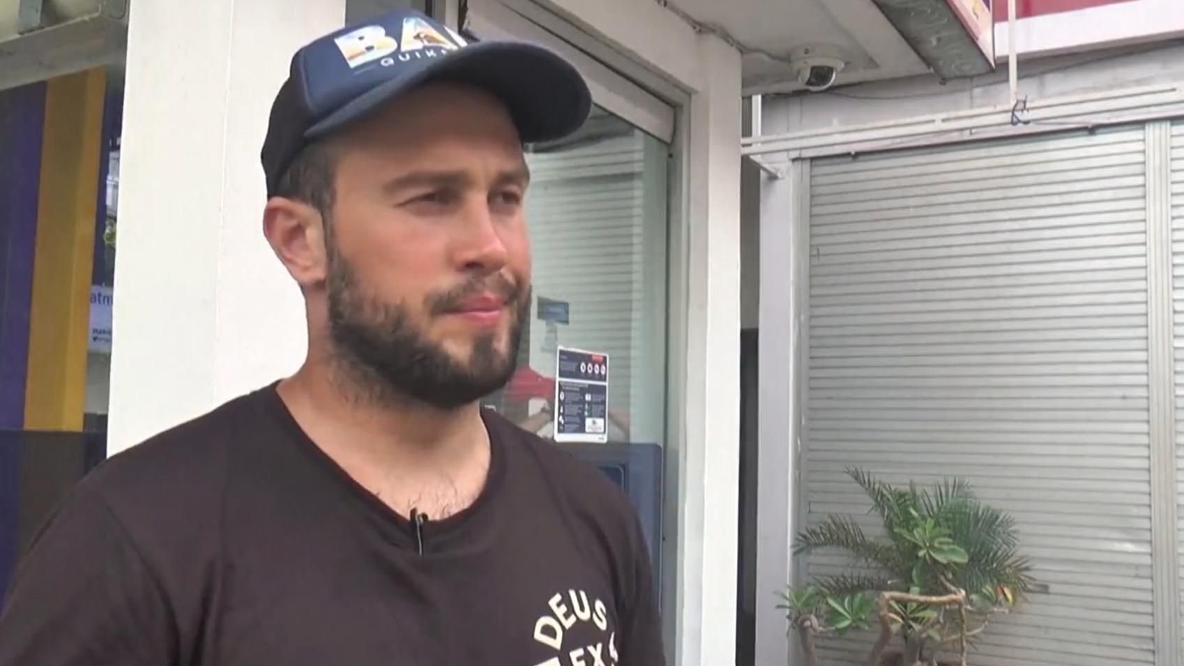 Без грошей, не знаємо, як повернутися: застряглі за кордоном росіяни різко виступили проти війни - 24 Канал Без грошей, не знаємо, як повернутися: застряглі за кордоном росіяни різко виступили проти війни - 24 Канал