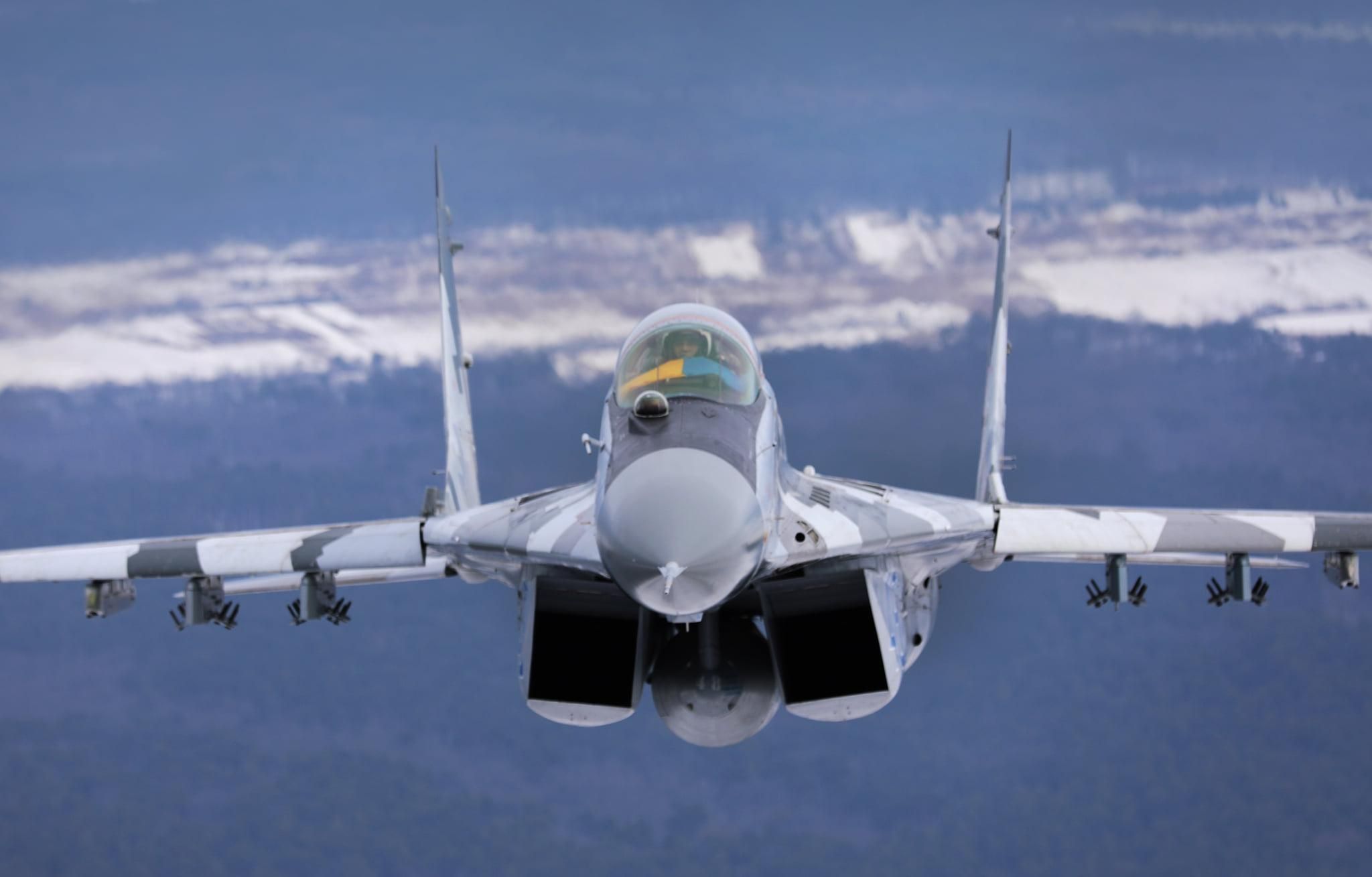 Сенаторы призвали Байдена разрешить Польше передать Украине истребители МиГ-29