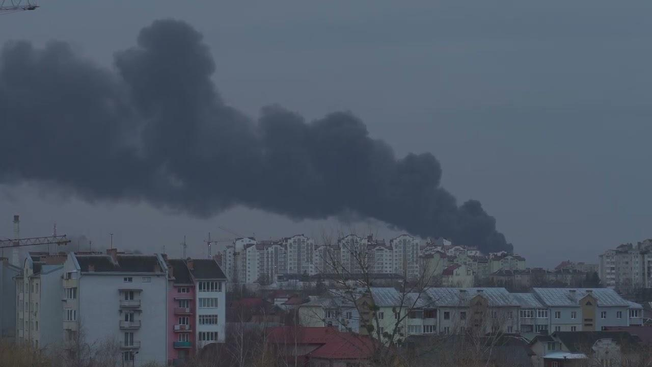 Марцінків підтвердив вибухи в Івано-Франківську: обмежили рух транспорту біля аеропорту - 24 Канал
