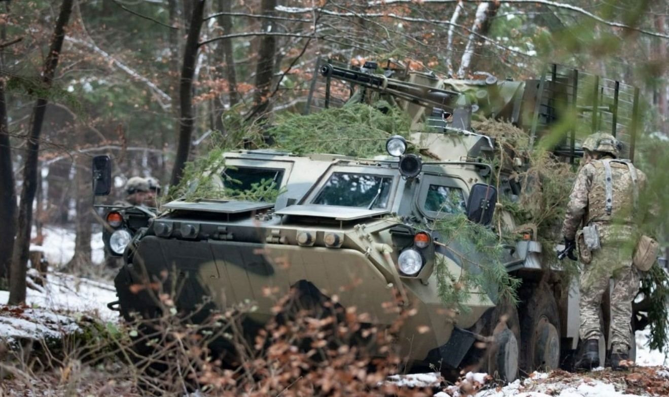 На Харьковщине продолжаются бои с российскими военными в отдельных направлениях На Харьковщине продолжаются бои с российскими военными в отдельных направлениях