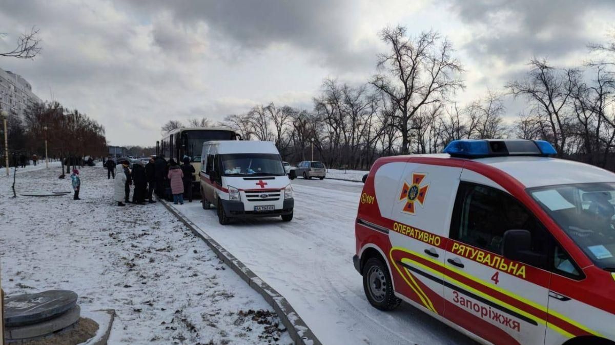 Из Энергодара в Запорожье отправилась эвакуационная колонна: всего 255 человек