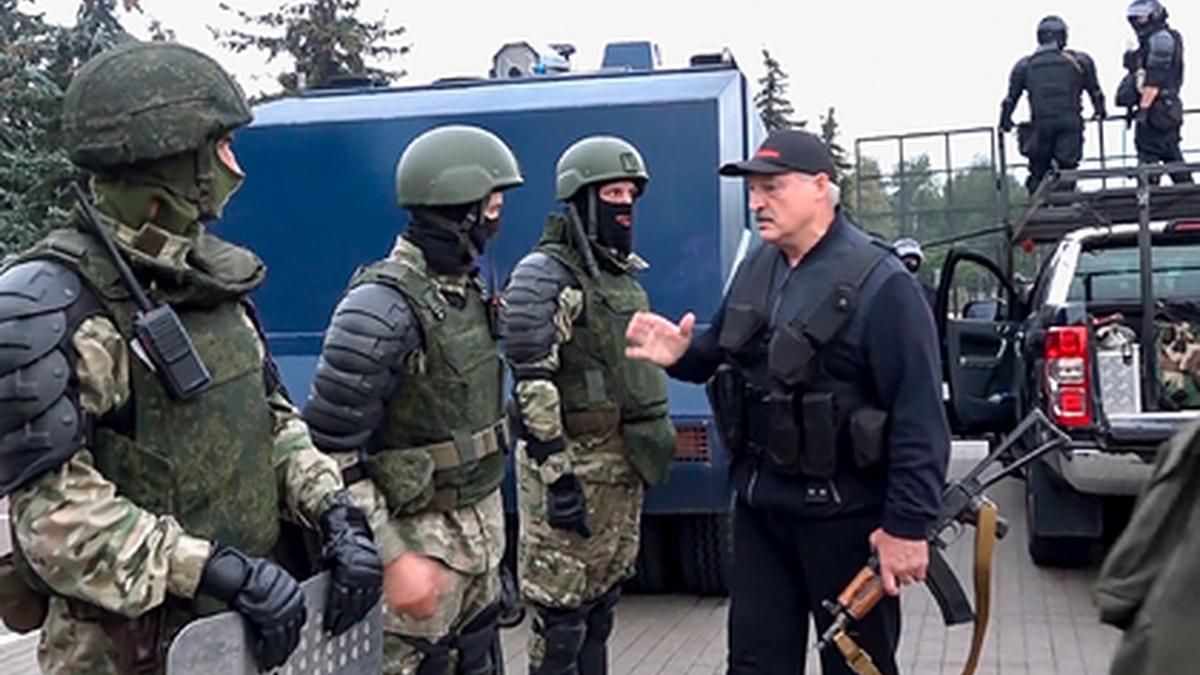 Из-за провала в Украине: Путин будет отчаянно давить на Лукашенко для вовлечения в войну Из-за провала в Украине: Путин будет отчаянно давить на Лукашенко для вовлечения в войну