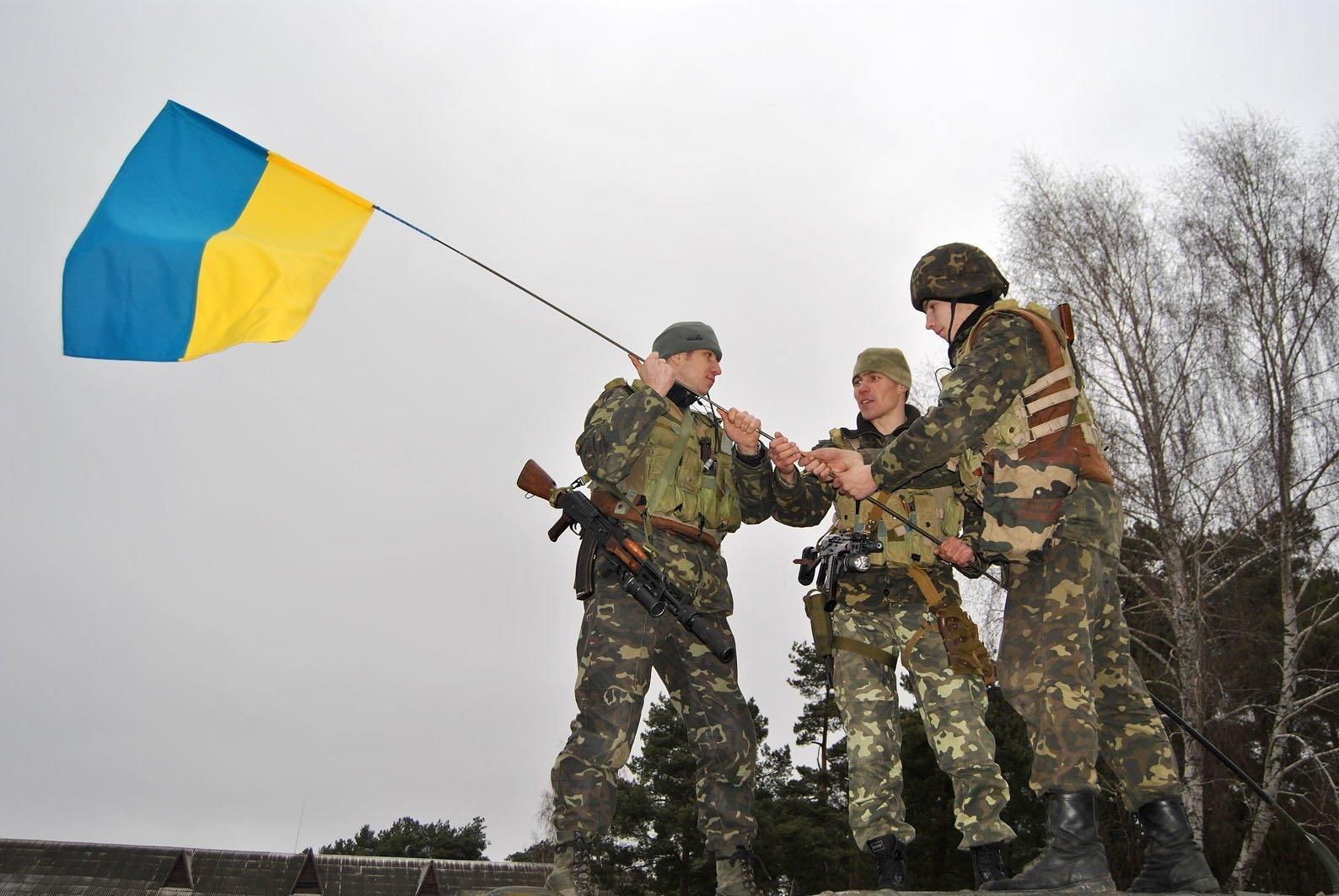 Связь – говно, россиянам – смерть, – морпехи из 36 бригады передали поздравления родным