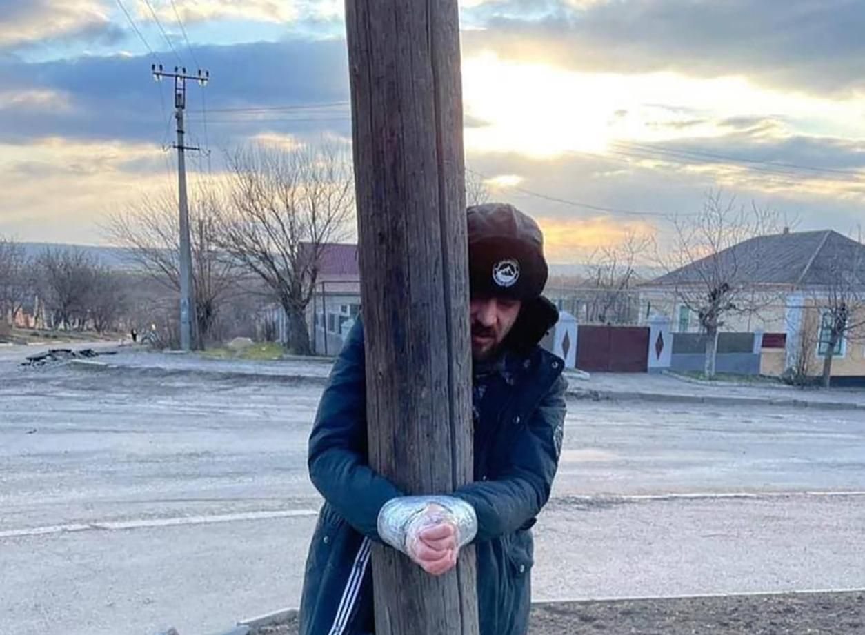 Вкрали авто у чоловіка, який евакуйовував дітей: як карають мародерів поблизу Вознесенська - 24 Канал Вкрали авто у чоловіка, який евакуйовував дітей: як карають мародерів поблизу Вознесенська - 24 Канал