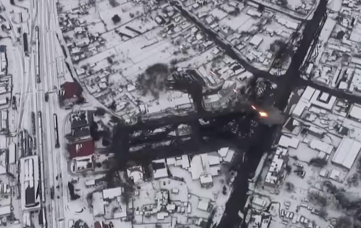 Россияне разместили "Град" между жилыми домами и обстреливали украинские позиции – видео Россияне разместили "Град" между жилыми домами и обстреливали украинские позиции – видео