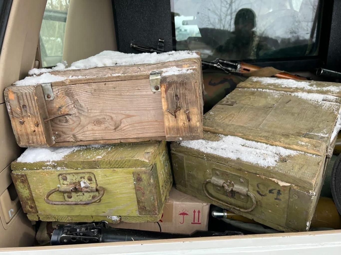 На Луганщине россияне разбежались, оставив трофеи украинским защитникам На Луганщине россияне разбежались, оставив трофеи украинским защитникам