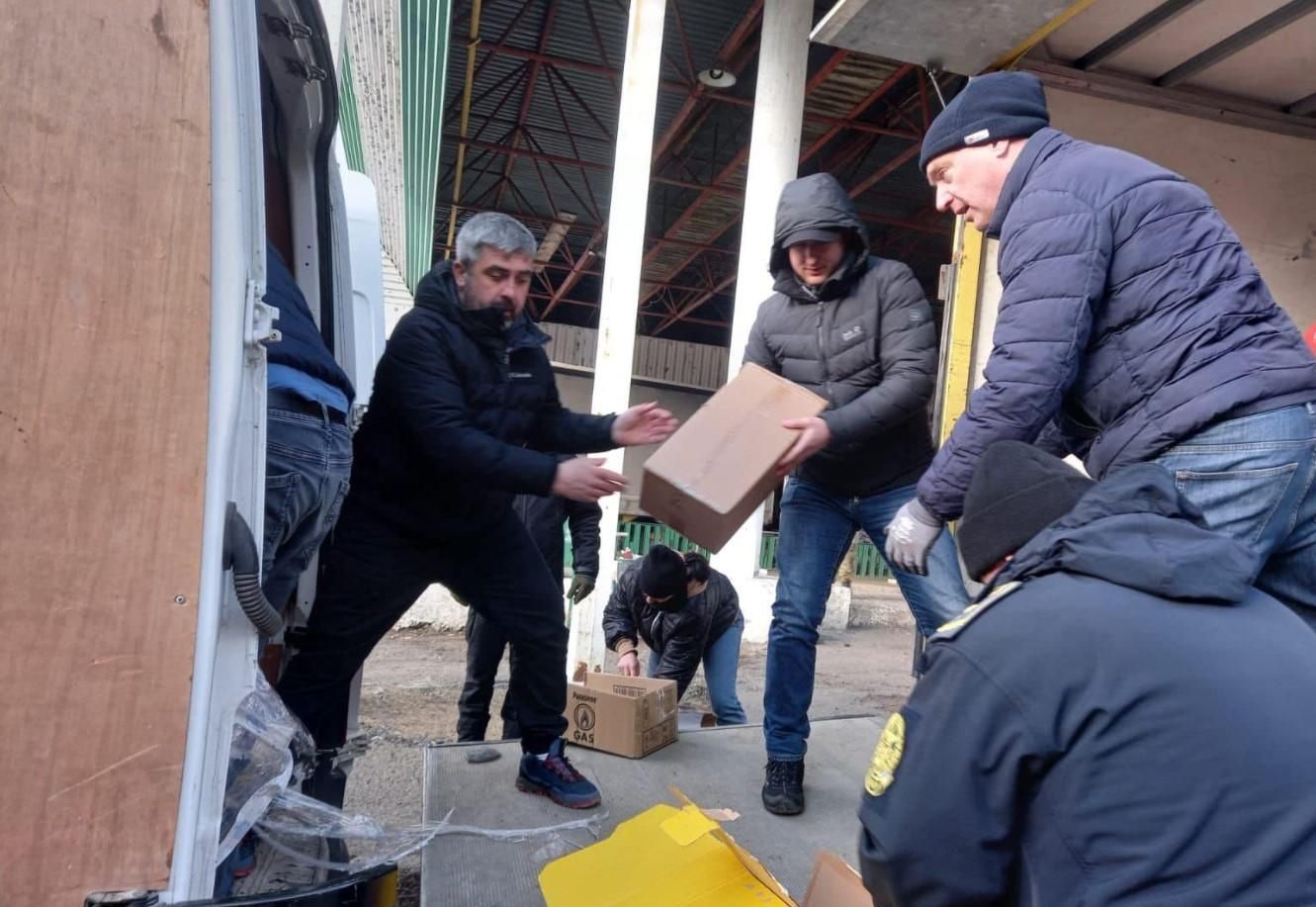 В Украину непрерывным потоком направляются тонны грузов гуманитарной помощи - 24 Канал