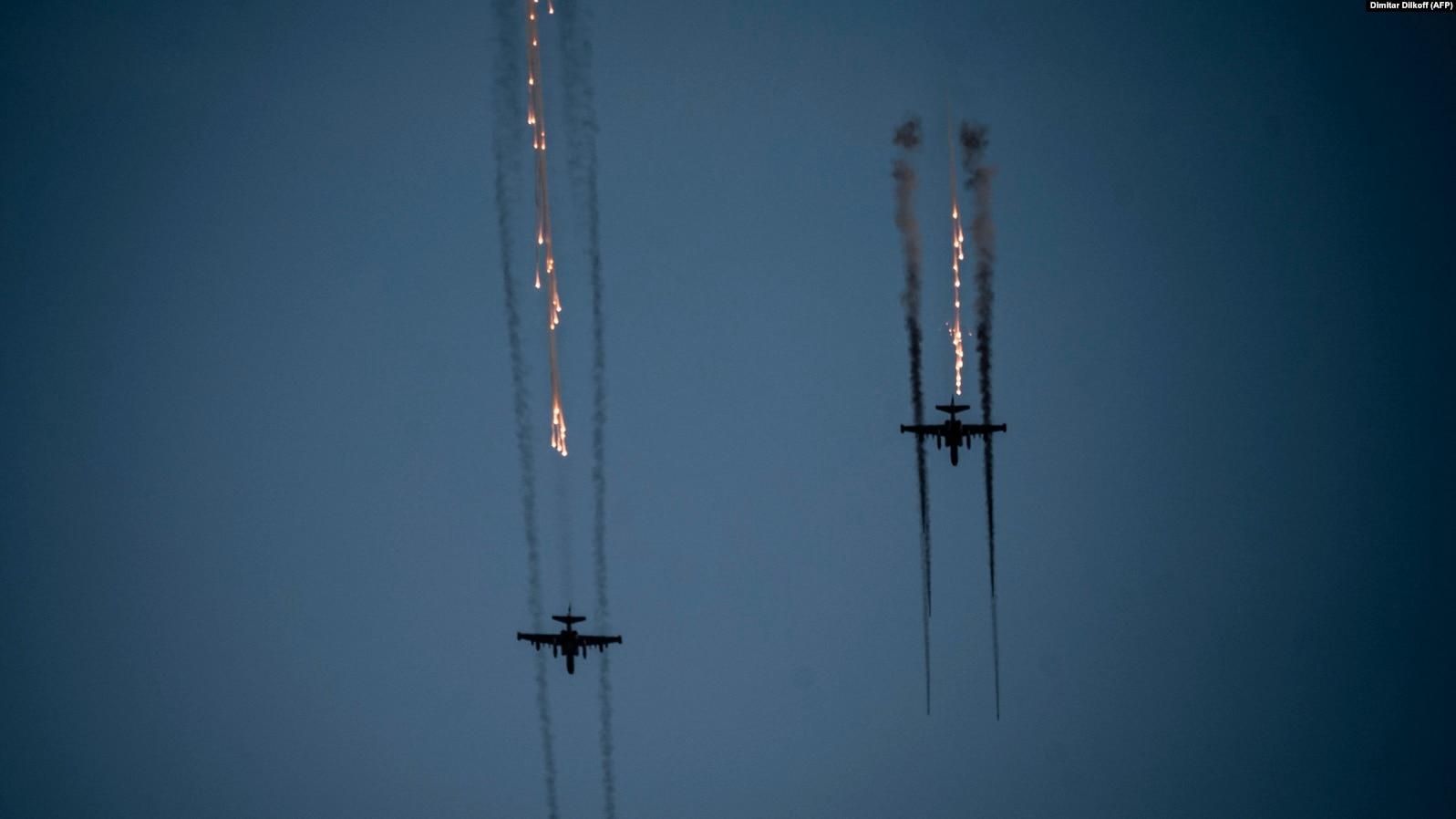 Обрізають стропи: росіяни на дають своїм же льотчикам шансу катапультуватись - 24 Канал Обрізають стропи: росіяни на дають своїм же льотчикам шансу катапультуватись - 24 Канал