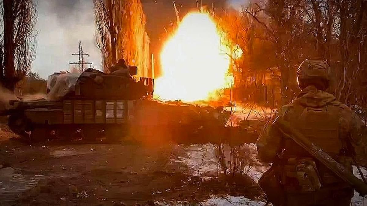 Захисники Маріуполя "мочать": одна батальйонна тактична група Росії припинила своє існування - 24 Канал