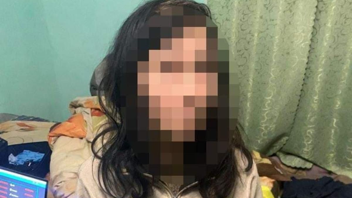 Работала на Россию: фото обыска у предательницы, собиравшей данные об аэродроме на Прикарпатье Работала на Россию: фото обыска у предательницы, собиравшей данные об аэродроме на Прикарпатье