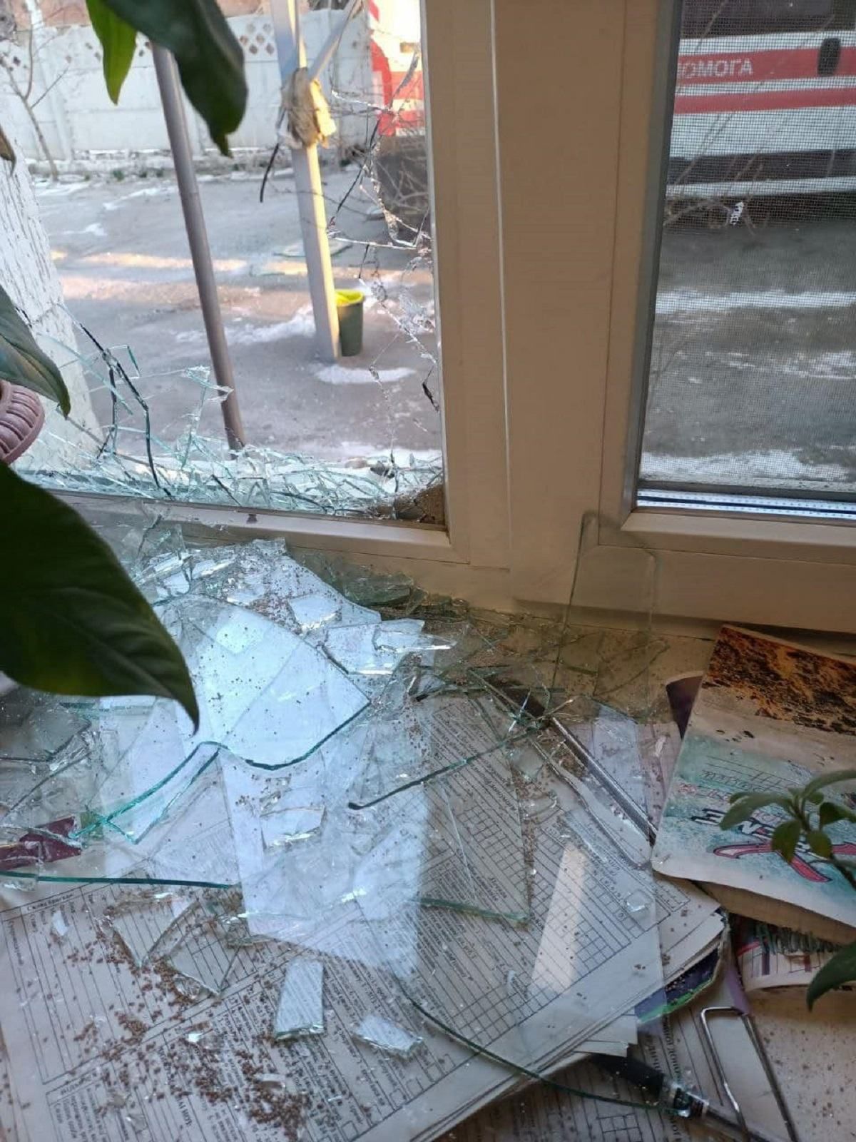 Пошкодили будівлю та швидкі онкологічної лікарні: наслідки атаки окупантів у Миколаєві - 24 Канал