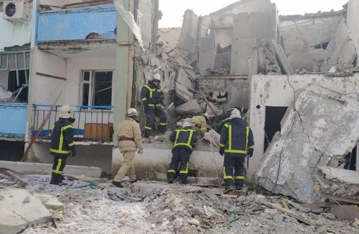 На Харьковщине из-под завалов извлечены тела 5 погибших, в том числе двоих детей