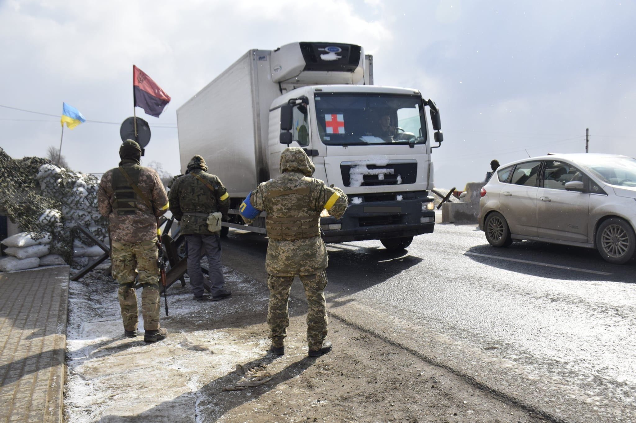 Київ продовжує посилювати оборону: мешканців просять виконувати вимоги військових на блокпостах - 24 Канал