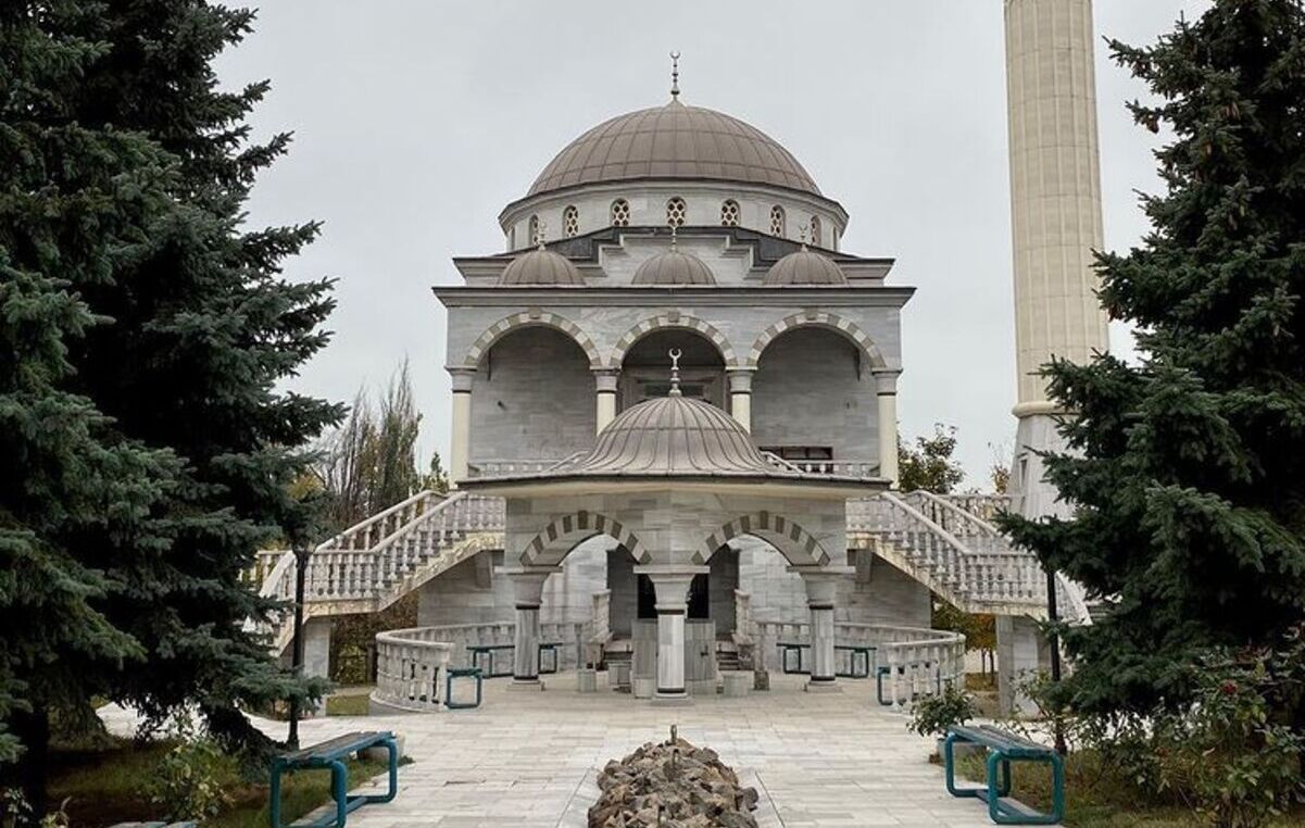 Привет Эрдогану: Россия обстреляла мечеть султана Сулеймана Пышного в Мариуполе - 24 Канал