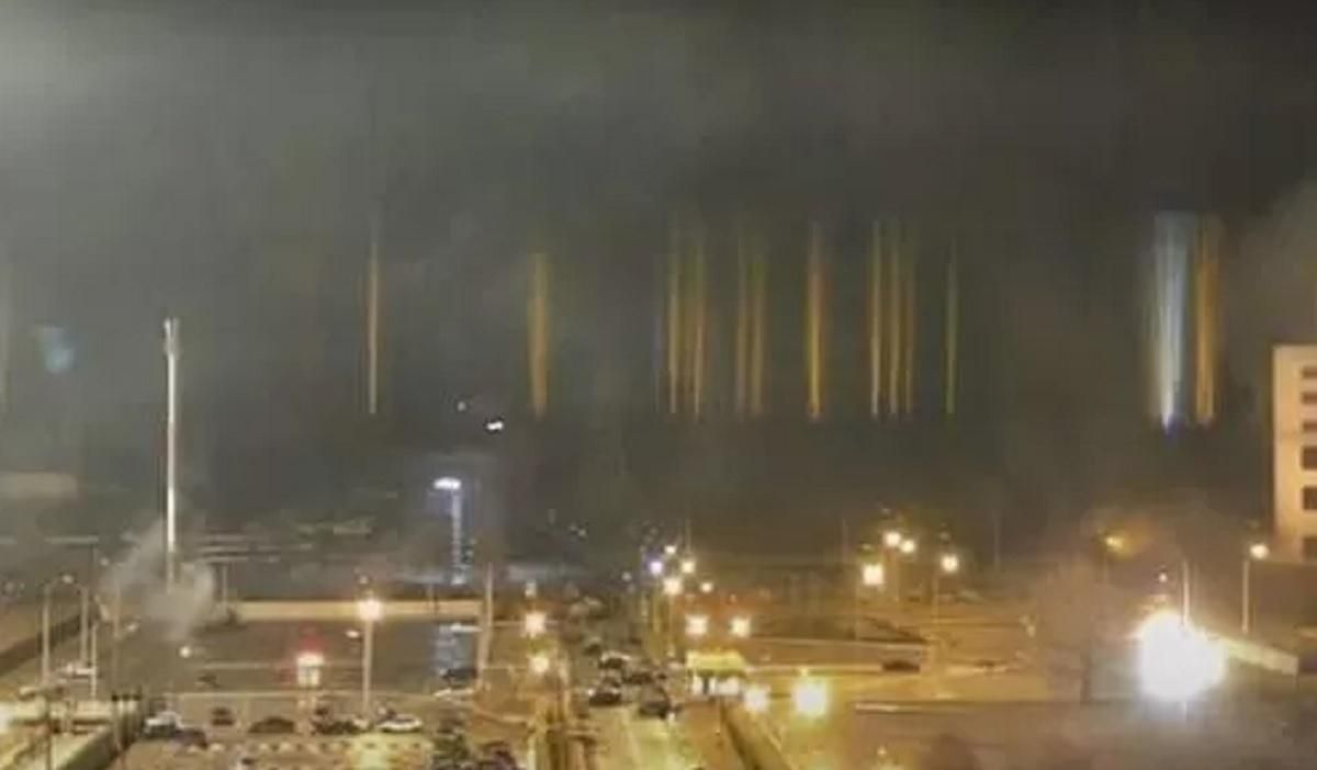 На Запорожскую АЭС пригнали 11 гражданских из Росатома - 24 Канал На Запорожскую АЭС пригнали 11 гражданских из Росатома - 24 Канал