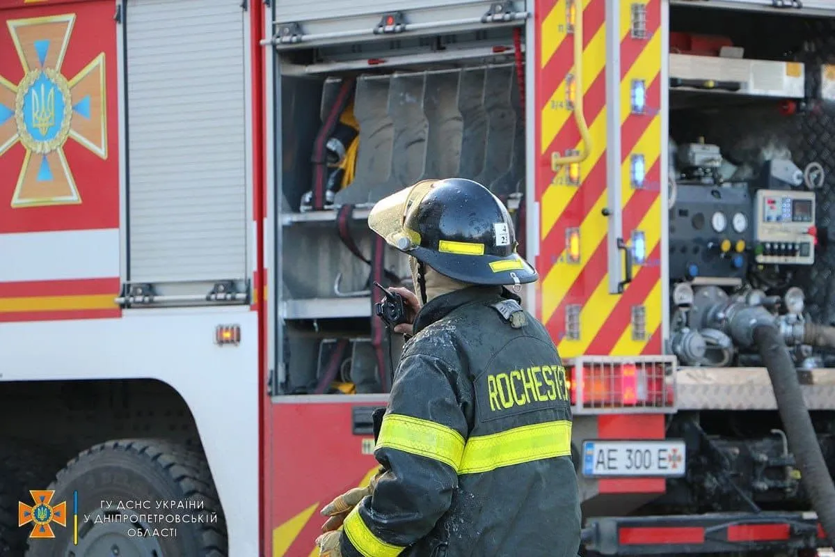 дснс пожежа дніпро обстріл ппо дснс пожежа дніпро обстріл ппо