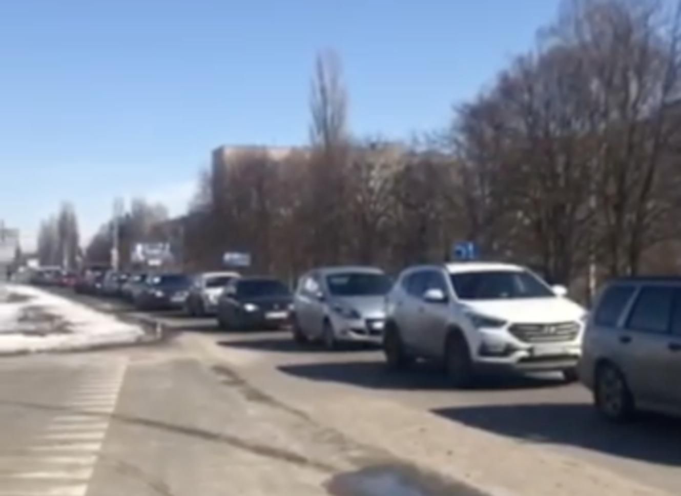 З Тростянця організують додаткові автобуси для евакуації - 24 Канал З Тростянця організують додаткові автобуси для евакуації - 24 Канал