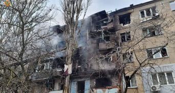 За ніч окупанти пошкодили у Миколаєві понад 160 будинків