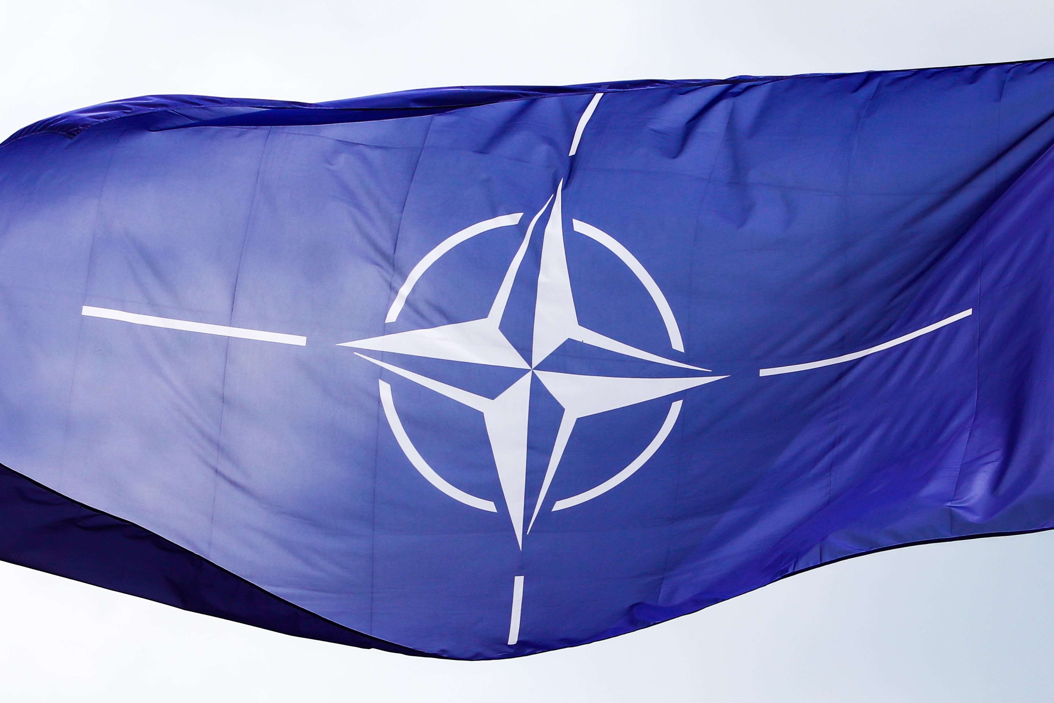 Минкульт просит страны НАТО закрыть небо над нами