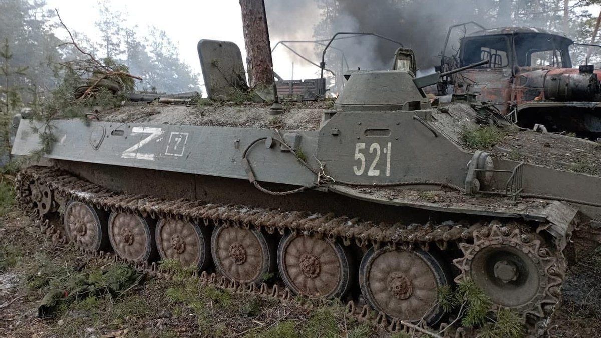 Очень символично: на России буква "Z" появилась на мусоровозах Очень символично: на России буква "Z" появилась на мусоровозах