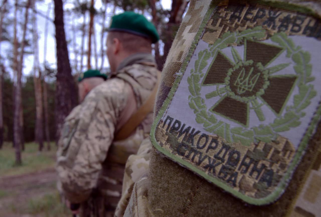 Под Мариуполем украинские защитники уничтожили 15 оккупантов, еще 2 взяли в плен - 24 Канал