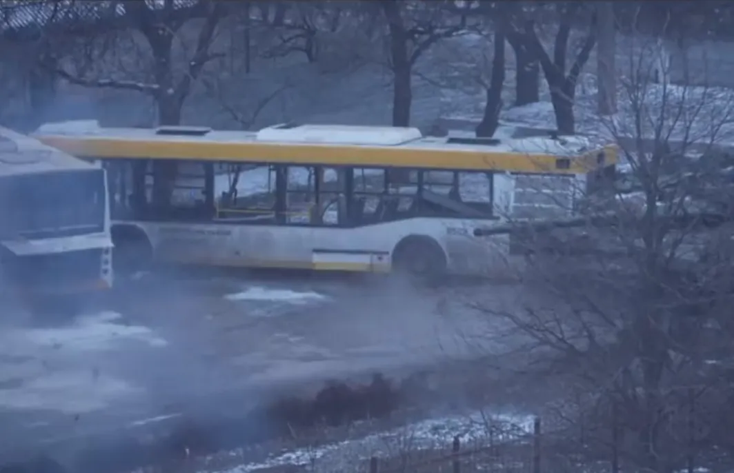 Танки у Маріуполі Танки у Маріуполі