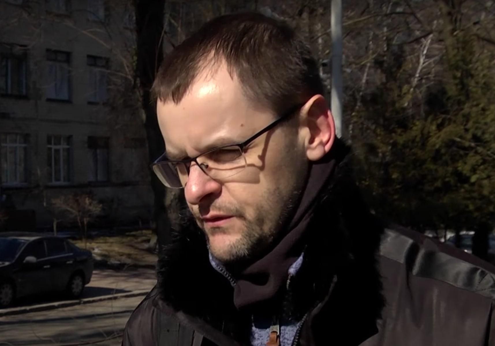 Дружину, дітей та собак вбили при евакуації: історія чоловіка, який втратив сім'ю в Ірпені - 24 Канал Дружину, дітей та собак вбили при евакуації: історія чоловіка, який втратив сім'ю в Ірпені - 24 Канал