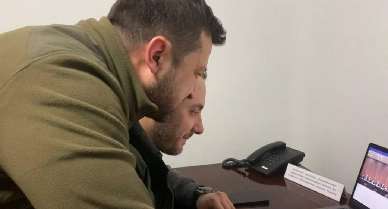 Зеленський "увірвався" на онлайн-зустріч Кубракова з європейськими міністрами - 24 Канал Зеленський "увірвався" на онлайн-зустріч Кубракова з європейськими міністрами - 24 Канал