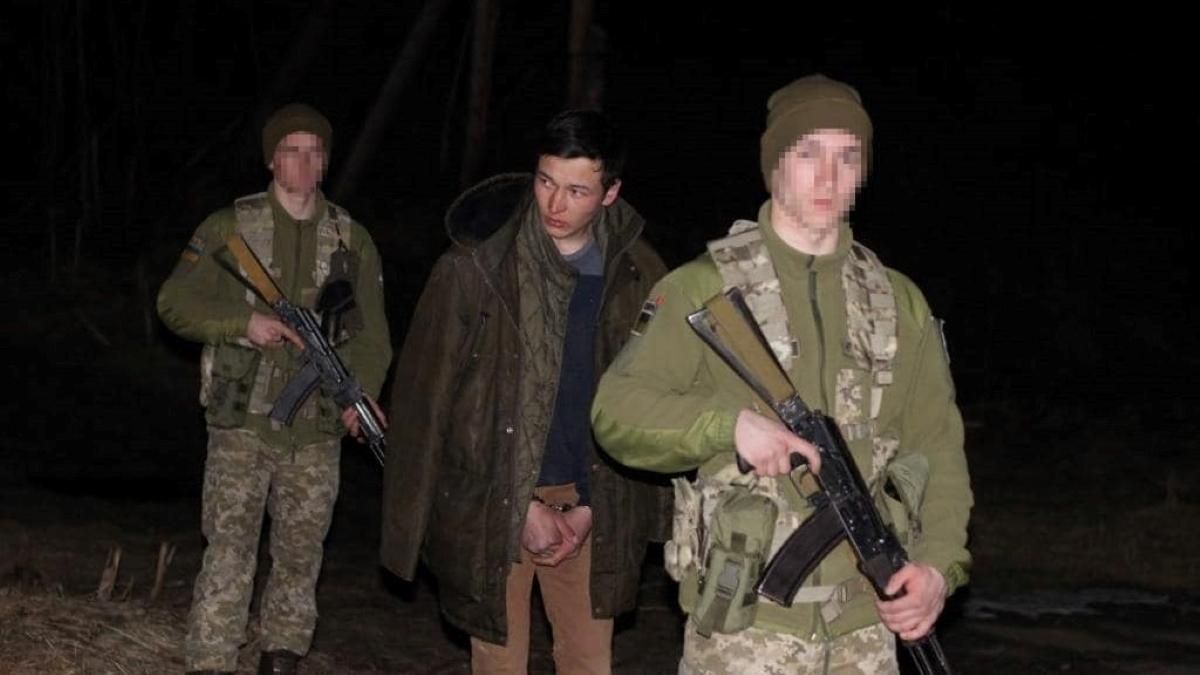 Біля Хирова затримали колишнього бойовика, який намагався втекти в Польщу - 24 Канал Біля Хирова затримали колишнього бойовика, який намагався втекти в Польщу - 24 Канал