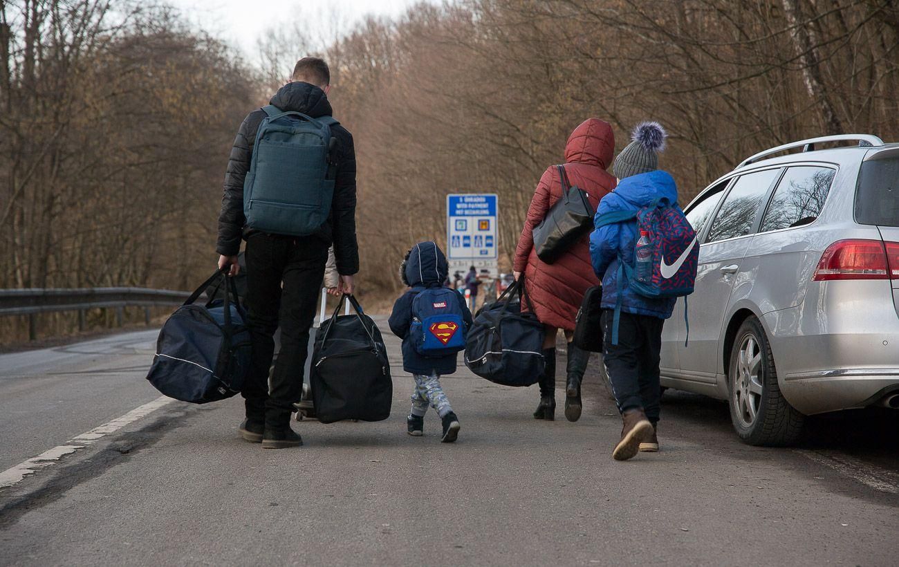 Британія платитиме 350 фунтів стерлінгів своїм громадянам за надання житла біженцям з України - 24 Канал