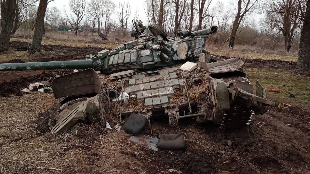 Танковий підрозділ окупантів намагався прорватися у Київ, але перетворився на брухт - 24 Канал