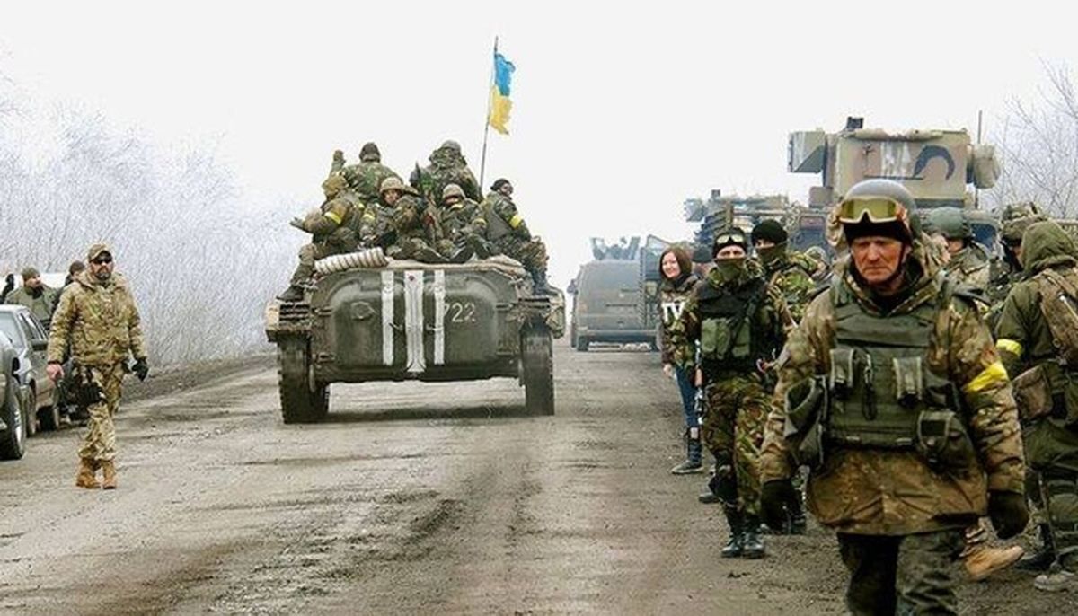 Противник зосередив свої сили на наступі в зоні ООС, - Арестович - 24 Канал Противник зосередив свої сили на наступі в зоні ООС, - Арестович - 24 Канал