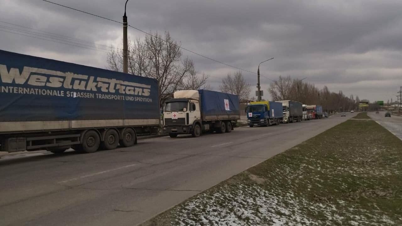 Українська гуманітарна колона – вже майже під Маріуполем: відправлено 100 тонн найнеобхіднішого - 24 Канал