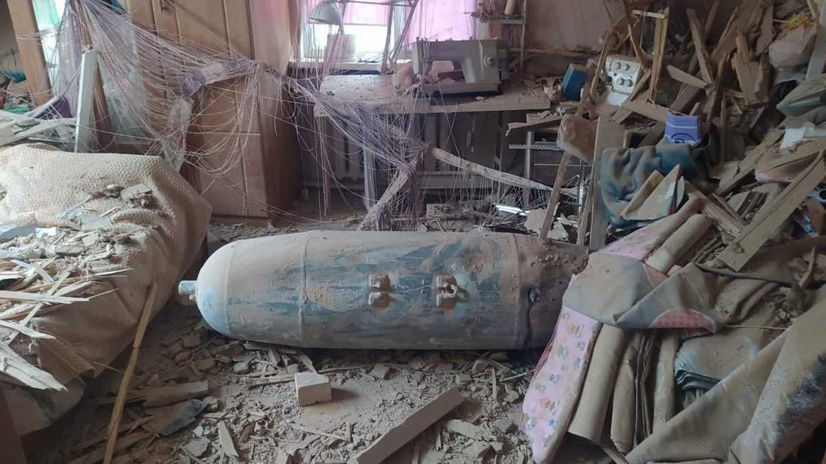 В Беларуси заметили перевозку фугасных авиабомб ФАБ-500 - 24 Канал В Беларуси заметили перевозку фугасных авиабомб ФАБ-500 - 24 Канал