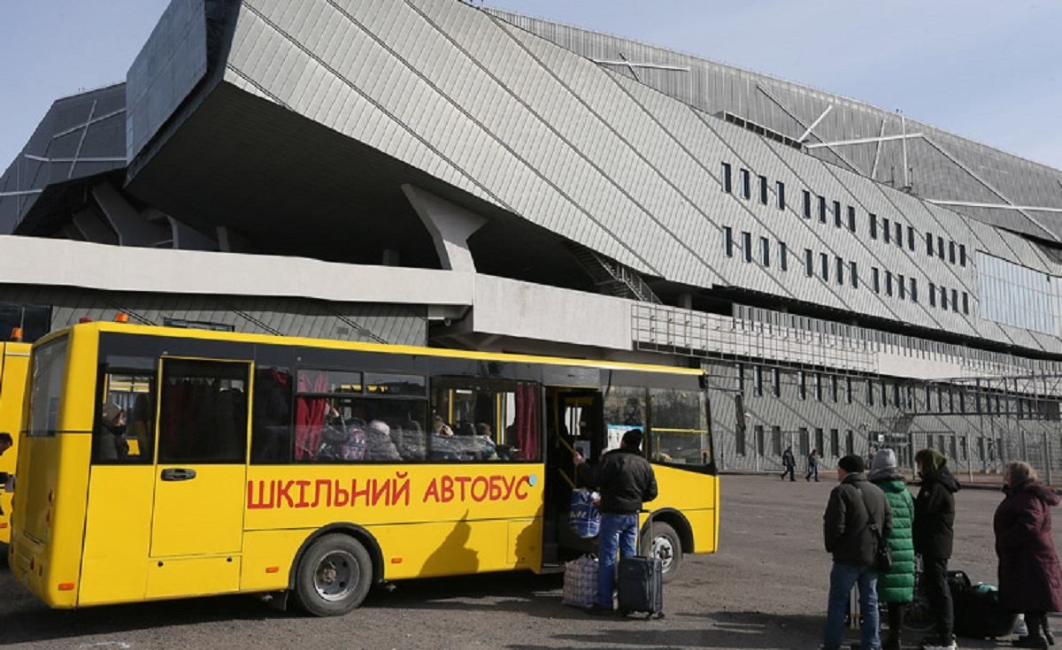 Шахтер продолжает работу по обустройству центра помощи беженцам на "Арене Львов"