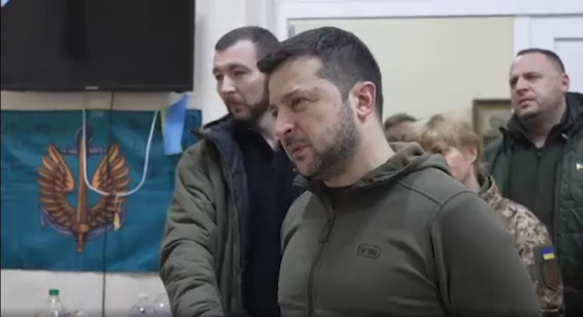 Зеленський відвідав українських захисників у госпіталі - 24 Канал