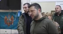 Зеленський відвідав українських захисників у госпіталі