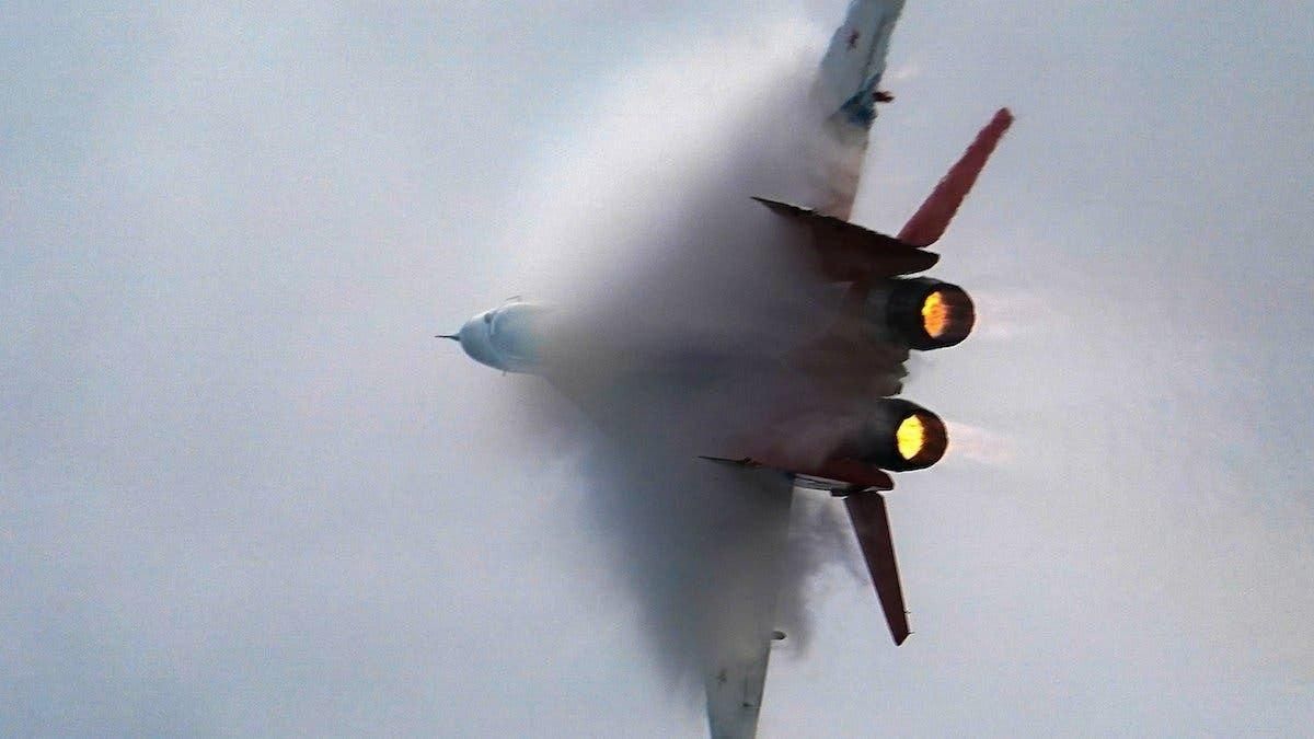 При нальоті на Чернігів ЗСУ збили ворожу "сушку" - 24 Канал При нальоті на Чернігів ЗСУ збили ворожу "сушку" - 24 Канал