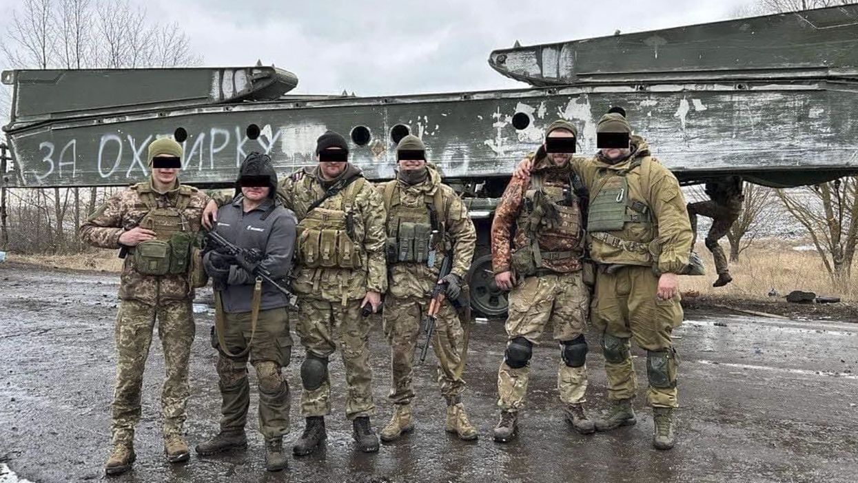 Еще один трофей в руках ВСУ – на этот раз мостоукладчик МТУ-90 Еще один трофей в руках ВСУ – на этот раз мостоукладчик МТУ-90