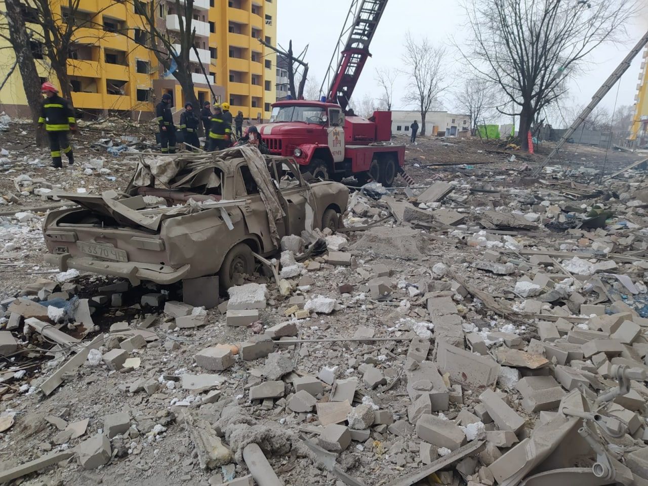 Люди ховались у підвалі, – Кім про жахливе бомбардування й руйнування школи на Миколаївщині - 24 Канал